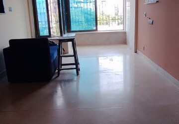 Room in 2 BHK Apartment at Santacruz West – for Rent