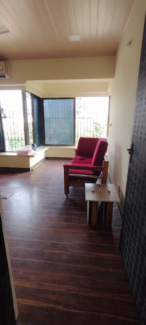 2 BHK Apartment For Rent in Santacruz West