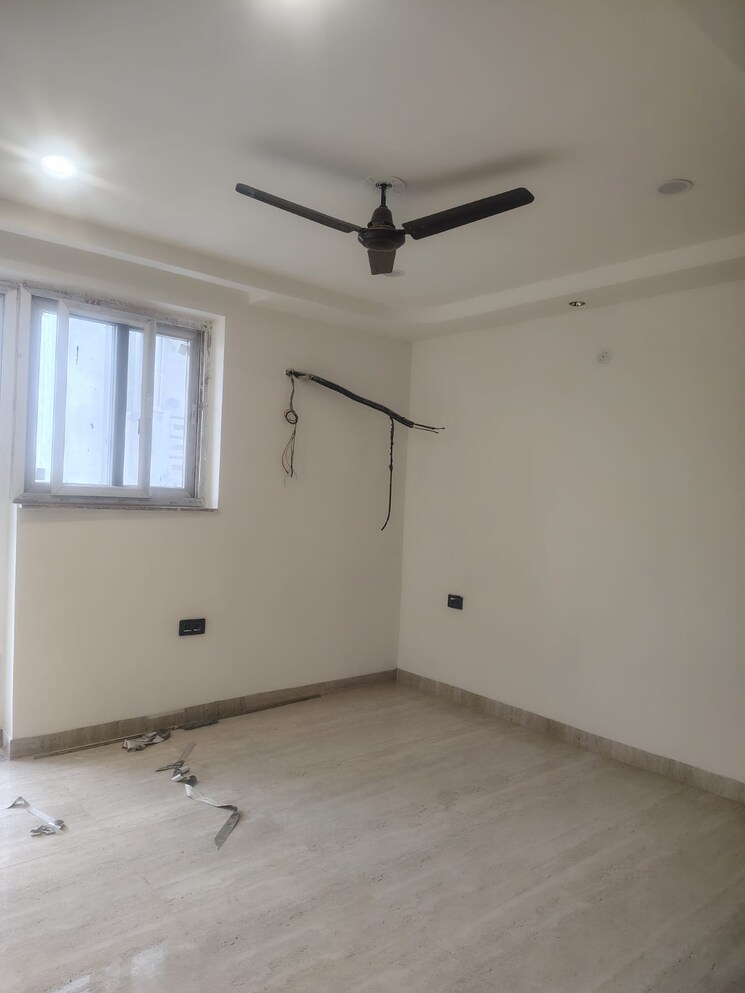 Room, sector 57 3 Bedroom 2700 Sq.Ft. Builder Floor In Sector 57 Gurgaon 9350626