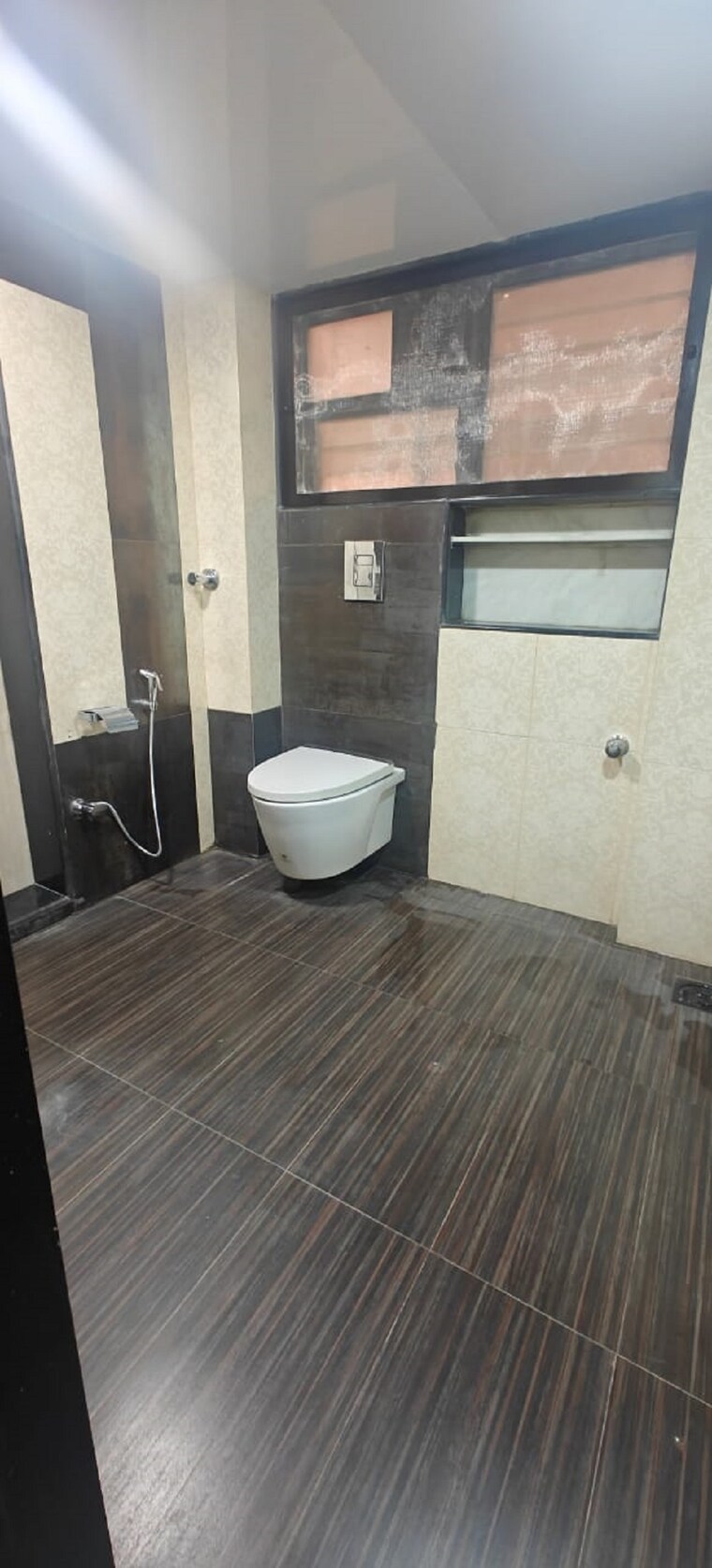 Bathroom, bandra west 2 Bedroom 750 Sq.Ft. Apartment In Bandra West Mumbai 9350614