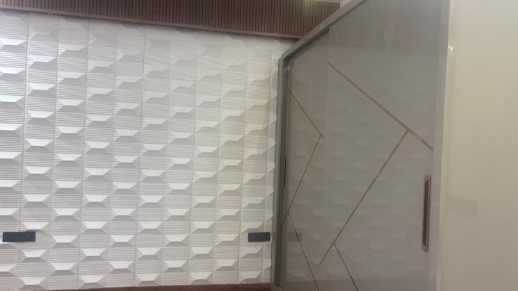 Bathroom, jaipuria-heritage 3 Bedroom 1850 Sq.Ft. Builder Floor In Shahpur Bamheta Ghaziabad 9350632