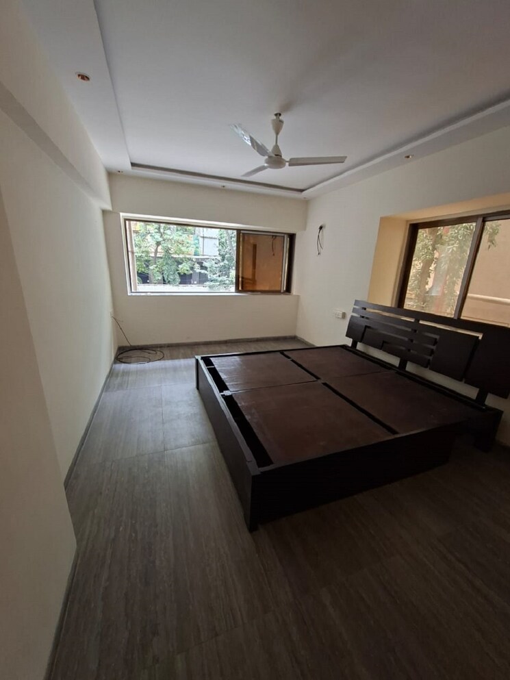 Bedroom, khar west 2 Bedroom 750 Sq.Ft. Apartment In Khar West Mumbai 9350629