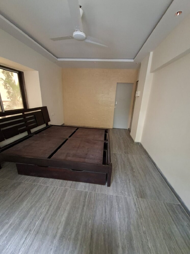Bedroom, khar west 2 Bedroom 750 Sq.Ft. Apartment In Khar West Mumbai 9350629