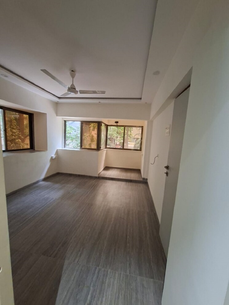 Living Room, khar west 2 Bedroom 750 Sq.Ft. Apartment In Khar West Mumbai 9350629