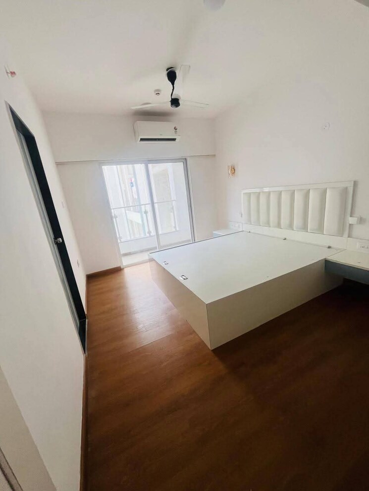 Kitchen, gera-world-of-joy 3 Bedroom 1059 Sq.Ft. Apartment In Kharadi Pune 9350654