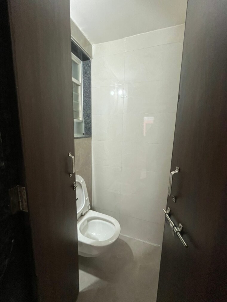 Bathroom, dhanvantari colony 1.5 Bedroom 600 Sq.Ft. Apartment In Dhanvantari Colony Pune 9350657
