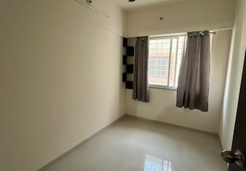 Room in 1.5 BHK Apartment at Dhanvantari Colony – for Rent