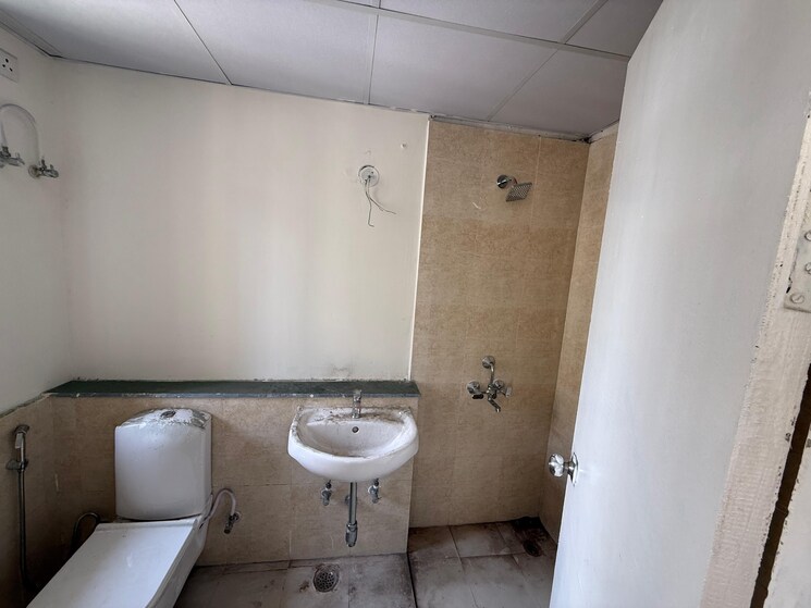 undefined, sarfabad village 4 Bedroom 2100 Sq.Ft. Builder Floor In Sarfabad Village Noida 9350665