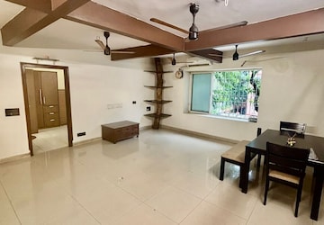 Living Room in 2 BHK Apartment at Santacruz West – for Rent