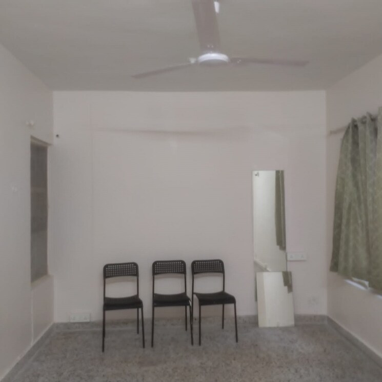 Room, bandra west 2 Bedroom 750 Sq.Ft. Apartment In Bandra West Mumbai 9350671