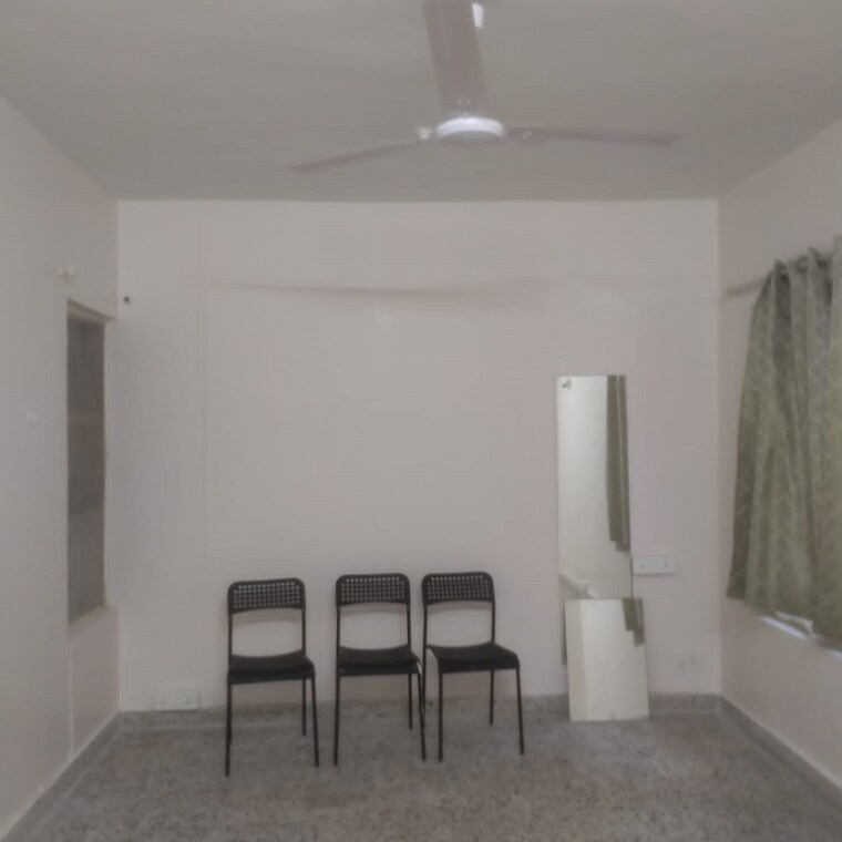 Room, bandra west 2 Bedroom 750 Sq.Ft. Apartment In Bandra West Mumbai 9350671