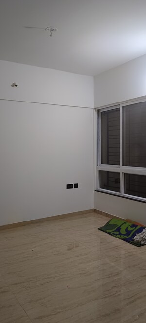 Room in 3 BHK Apartment at VTP Beaumonde, Kharadi – for Rent