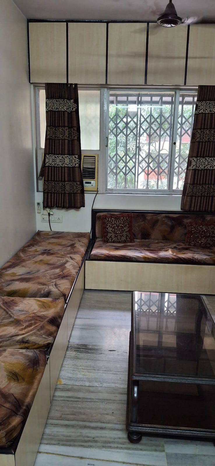 1 BHK + Study Room 500 Sq.Ft. Apartment in Eklavya Apartment