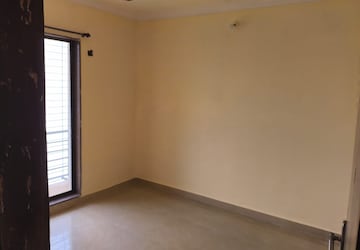 Room in 2 BHK Apartment at Aristo Divine, Kharghar Sector 18 – for Rent