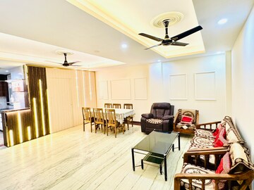 Master Bedroom in 3.5 BHK Builder Floor at Vipul World Floors, Sector 48 – for Rent