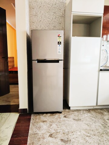 Building Lobby in 3.5 BHK Builder Floor at Vipul World Floors, Sector 48 – for Rent