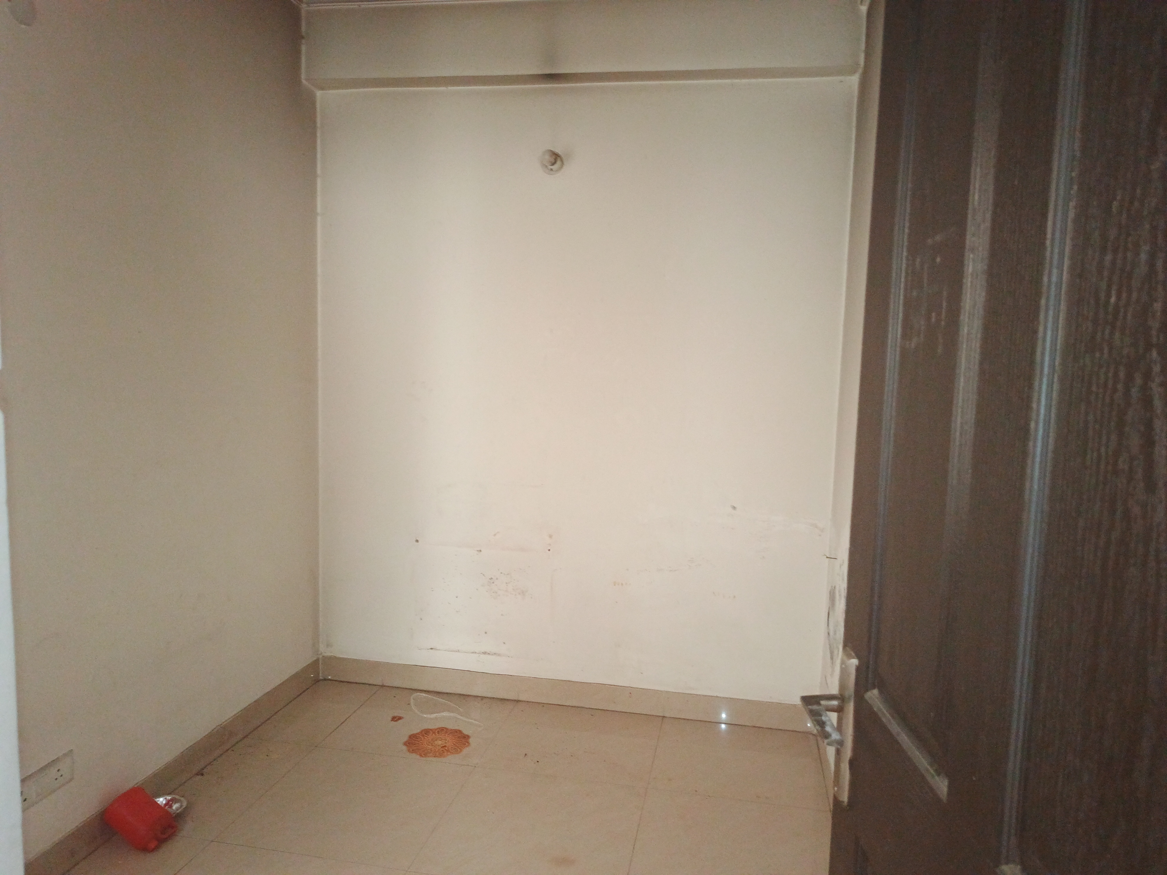 3 BHK + Servant Room 1715 Sq.Ft. Apartment in Amrapali Dream Valley