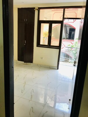 Bathroom in 1 BHK Apartment at Palm Residency Chhatarpur, Chattarpur – for Rent