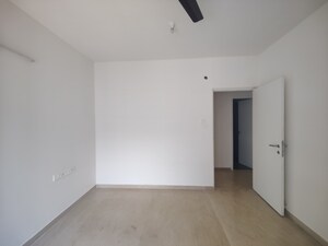 Room in 1 BHK Apartment at Kalpataru Hills, Manpada – for Rent