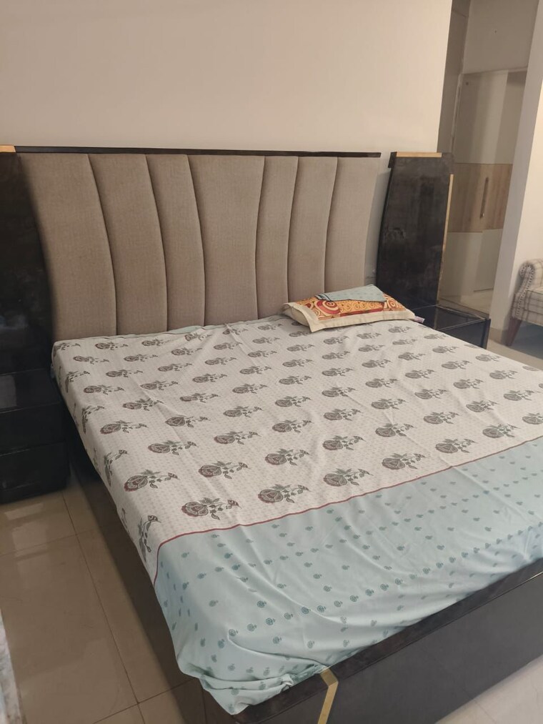 Bedroom, affinity-greens 4 Bedroom 2220 Sq.Ft. Apartment In International Airport Road Zirakpur 9350766