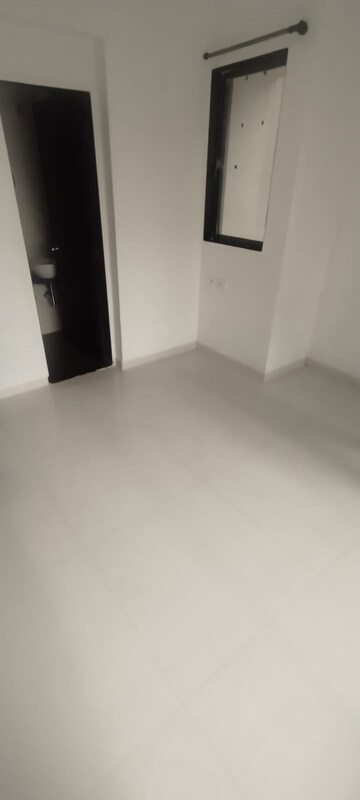 Room in 1 BHK Apartment at Spring Hills, Manpada – for Rent