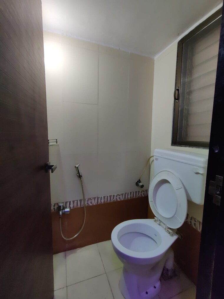 Bathroom, star-paradise-mira-road 1 Bedroom 600 Sq.Ft. Apartment In Mira Road Thane 9350784