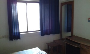 Bedroom in 1 BHK Apartment at Santacruz West – for Rent