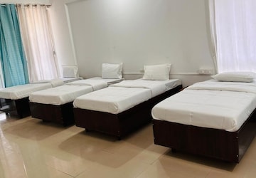 Team Area in 5 BHK Apartment at Marvel Sonnet, Viman Nagar – for Rent