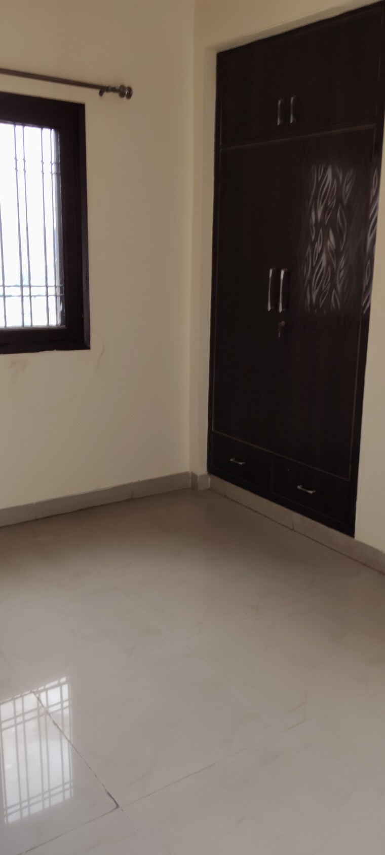 Room, omaxe-heights 3 Bedroom 1600 Sq.Ft. Apartment In Sector 86 Faridabad 9350820
