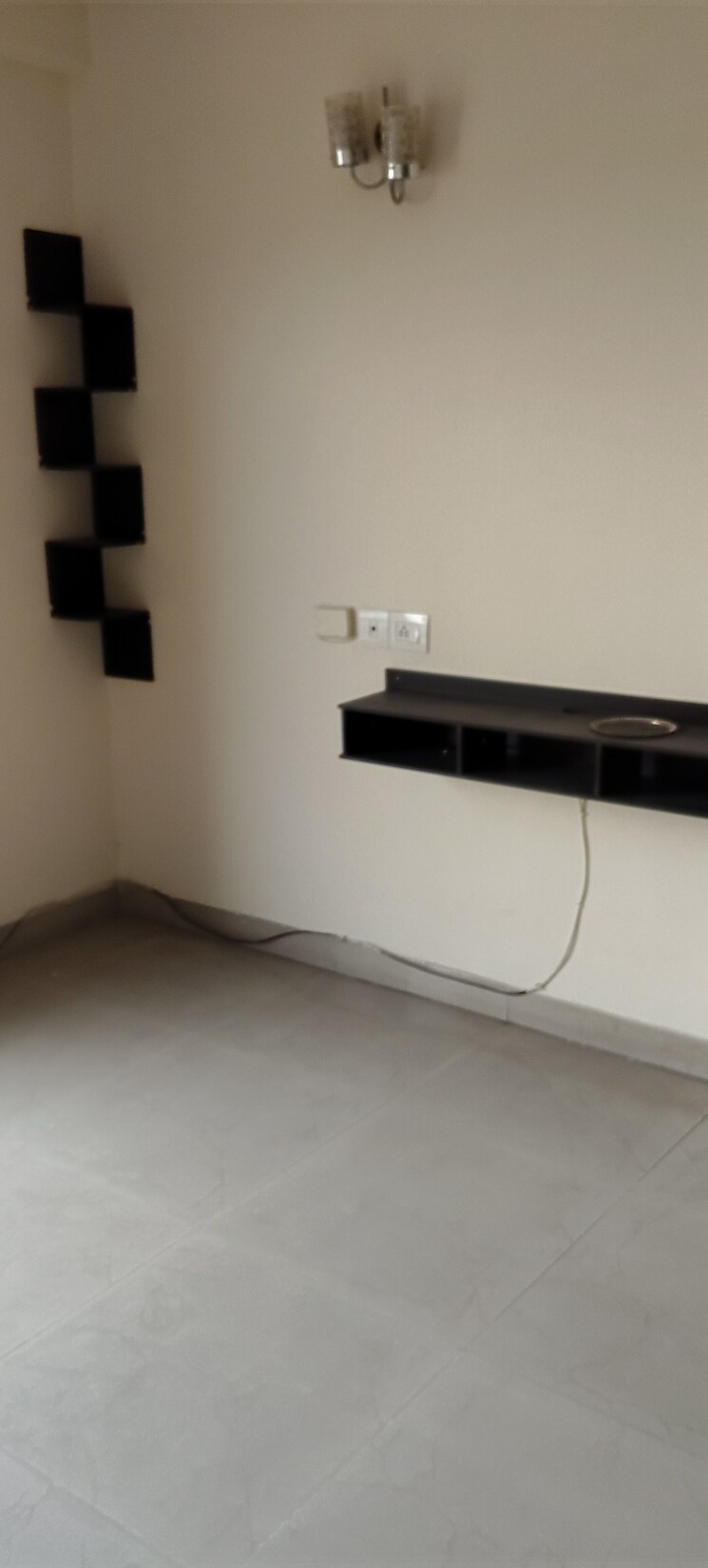 Room, omaxe-heights 3 Bedroom 1600 Sq.Ft. Apartment In Sector 86 Faridabad 9350820