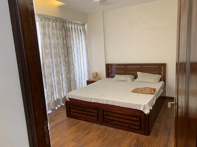 Bedroom, sushma-grande-nxt 3 Bedroom 1800 Sq.Ft. Apartment In Lohgarh Zirakpur 9350812
