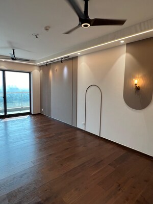 Room in 3 BHK Apartment at Krisumi Waterfall Residences, Sector 36a – for Rent