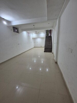  Warehouse For Rent in Sector 45