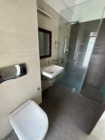 Bathroom in 4 BHK Apartment at Supreme Sankalpita, Bandra West – for Rent
