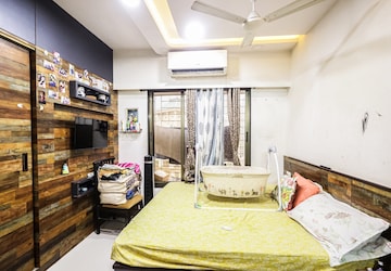 Master Bedroom in 5 BHK Apartment at Godrej Edenwoods, Manpada – for Sale