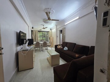 Master Bedroom in 2 BHK Apartment at Pride Of Vakola, Santacruz East – for Rent