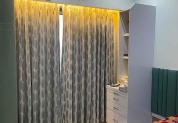 Bedroom in 5 BHK Apartment at Raunak Viraj Tower , Pokhran Road No Two – for Sale