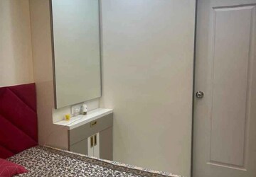 Bedroom in 5 BHK Apartment at Raunak Viraj Tower , Pokhran Road No Two – for Sale