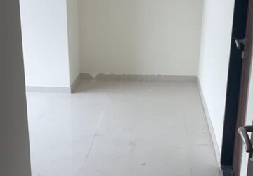 Room in 1 BHK Apartment at Runwal Eirene, Balkum Pada – for Rent