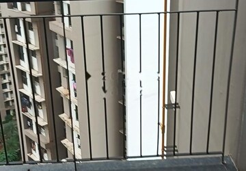 1 BHK Apartment For Rent in Runwal Eirene, Balkum Pada