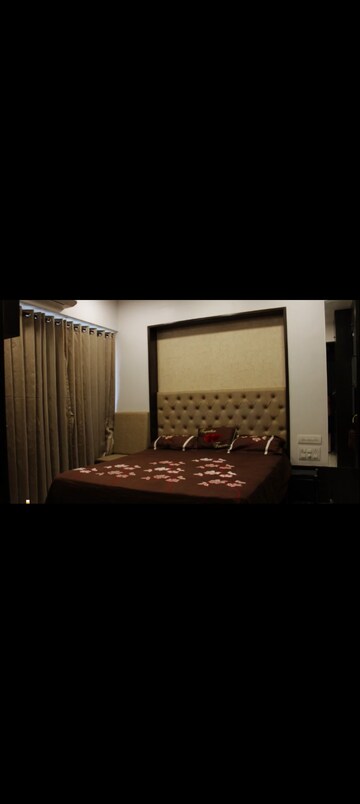 Bedroom in 3 BHK Apartment at Mahindra Vivante, Andheri East – for Rent