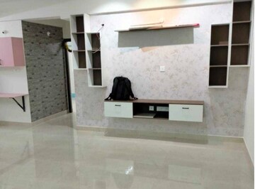 2 BHK Apartment For Rent in Lakshmis Emperia, Miyapur