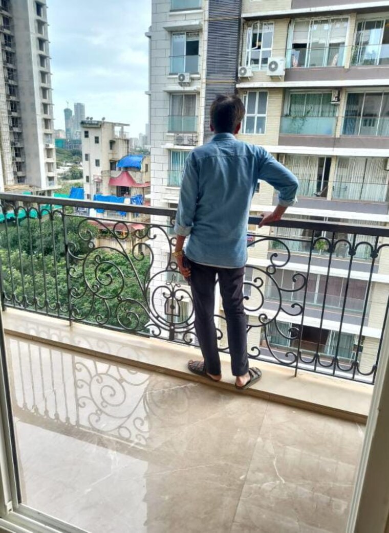 Balcony, dadar east 2 Bedroom 780 Sq.Ft. Apartment In Dadar East Mumbai 9351018