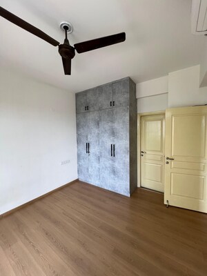 Room in 2 BHK Apartment at AIPL The Peaceful Homes, Sector 70a – for Rent