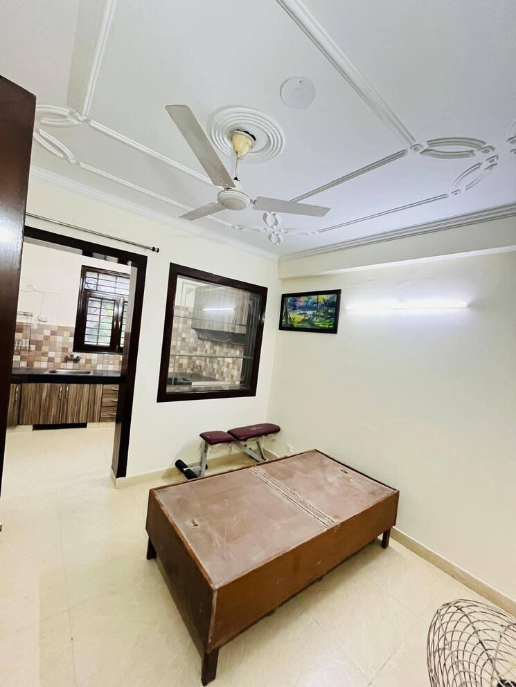 Team Area, saket 1 RK 450 Sq.Ft. Builder Floor In Saket Delhi 9350993