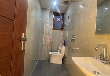 Bathroom in 1 BHK Builder Floor at Saket – for Rent