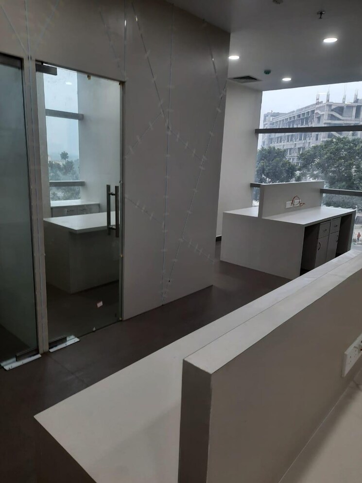 Team Area, mani-casadona Commercial Office Space 1100 Sq.Ft. In New Town Kolkata 9350982