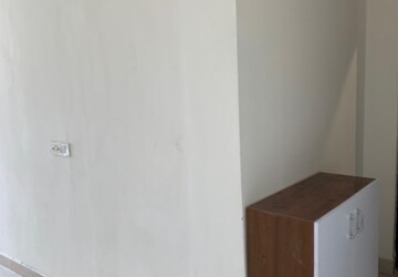 2 BHK Apartment at Signature Global Prime, Sector 63a – for Rent