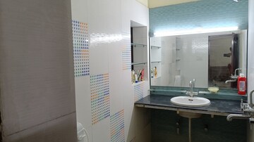 Bathroom in 2 BHK Builder Floor at Jagdish Apartments Aliganj, Aliganj – for Rent