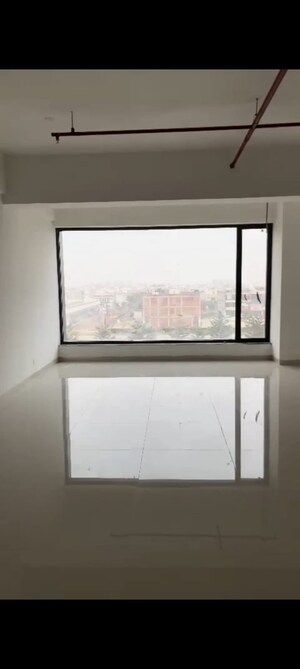  Showroom For Rent in Aerocity